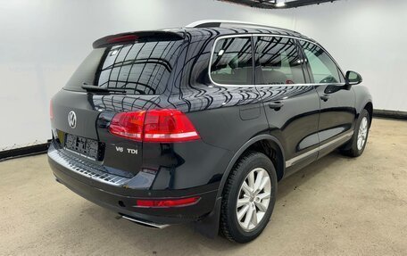 Volkswagen Touareg III, 2011 год, 1 999 900 рублей, 5 фотография