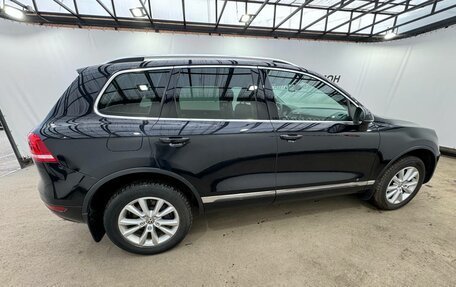 Volkswagen Touareg III, 2011 год, 1 999 900 рублей, 6 фотография