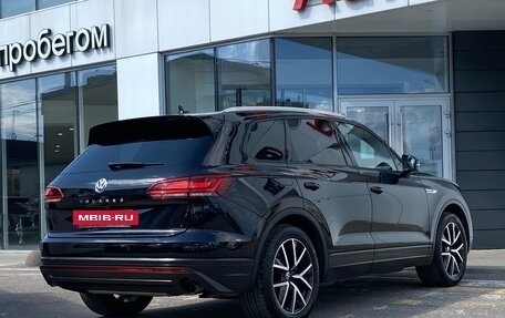 Volkswagen Touareg III, 2018 год, 4 449 000 рублей, 4 фотография