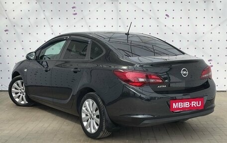 Opel Astra J, 2013 год, 990 000 рублей, 5 фотография