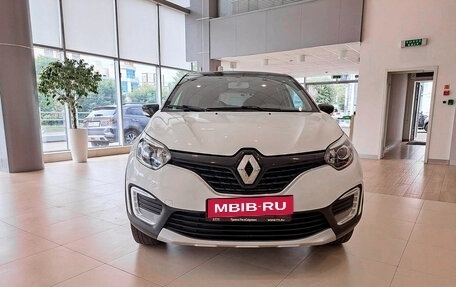 Renault Kaptur I рестайлинг, 2016 год, 1 464 000 рублей, 2 фотография