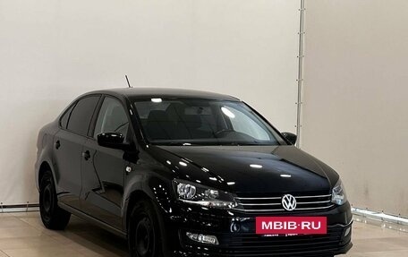 Volkswagen Polo VI (EU Market), 2017 год, 1 330 000 рублей, 2 фотография