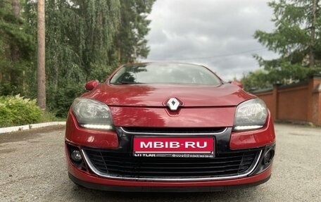 Renault Megane III, 2012 год, 810 000 рублей, 2 фотография