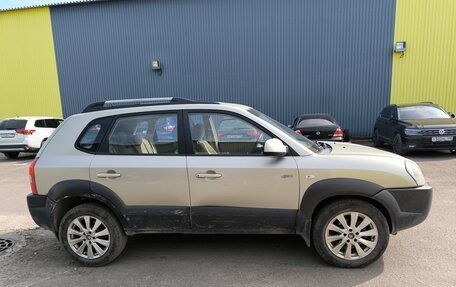 Hyundai Tucson III, 2006 год, 748 000 рублей, 2 фотография