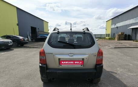 Hyundai Tucson III, 2006 год, 748 000 рублей, 3 фотография