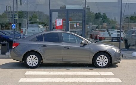 Chevrolet Cruze II, 2011 год, 765 000 рублей, 4 фотография