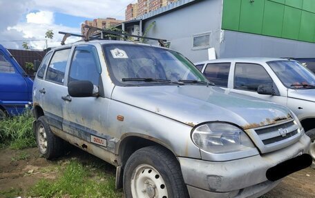 Chevrolet Niva I рестайлинг, 2003 год, 100 000 рублей, 2 фотография