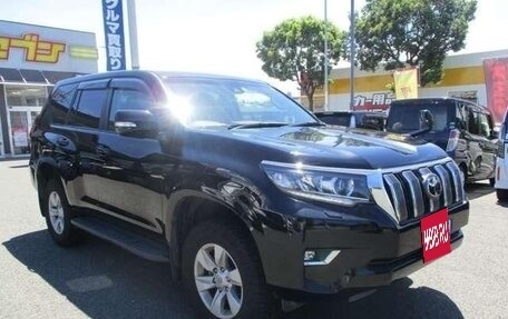 Toyota Land Cruiser Prado 150 рестайлинг 2, 2020 год, 3 600 000 рублей, 2 фотография