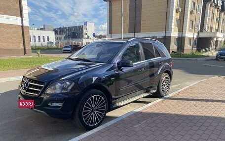 Mercedes-Benz M-Класс, 2010 год, 1 870 000 рублей, 2 фотография