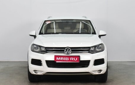 Volkswagen Touareg III, 2012 год, 2 240 995 рублей, 2 фотография