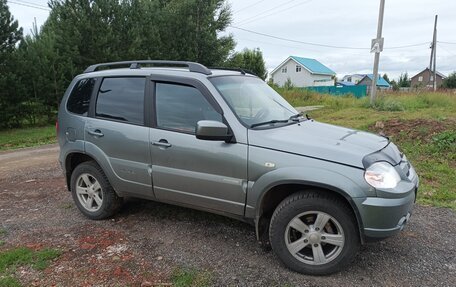 Chevrolet Niva I рестайлинг, 2015 год, 715 000 рублей, 5 фотография