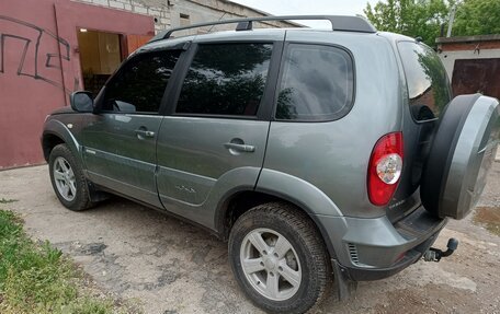 Chevrolet Niva I рестайлинг, 2015 год, 715 000 рублей, 9 фотография