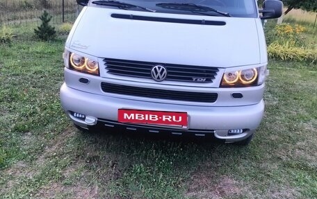 Volkswagen Transporter T4, 2001 год, 2 000 000 рублей, 2 фотография