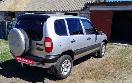 Chevrolet Niva I рестайлинг, 2004 год, 333 000 рублей, 4 фотография