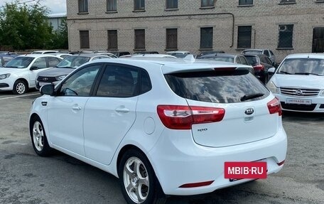 KIA Rio III рестайлинг, 2014 год, 880 000 рублей, 5 фотография