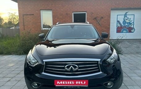 Infiniti FX II, 2012 год, 2 299 000 рублей, 2 фотография