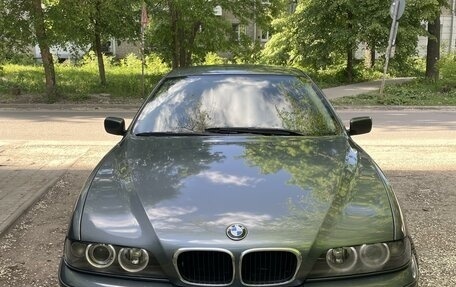 BMW 5 серия, 2002 год, 700 000 рублей, 3 фотография