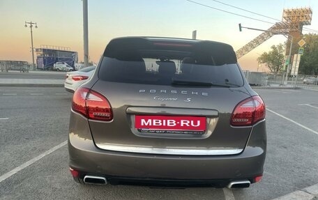 Porsche Cayenne III, 2011 год, 2 150 000 рублей, 2 фотография