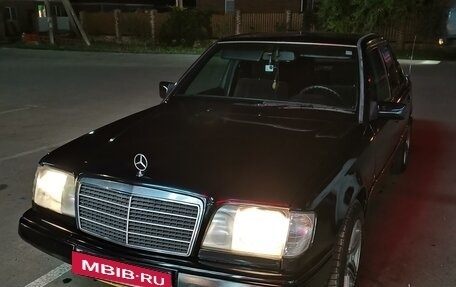 Mercedes-Benz E-Класс, 1995 год, 455 000 рублей, 2 фотография