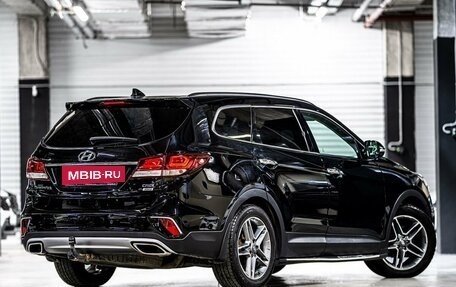 Hyundai Santa Fe III рестайлинг, 2018 год, 2 990 000 рублей, 4 фотография