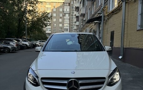 Mercedes-Benz B-Класс, 2015 год, 1 300 000 рублей, 2 фотография