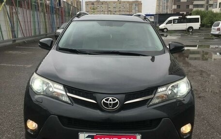 Toyota RAV4, 2014 год, 1 900 000 рублей, 2 фотография