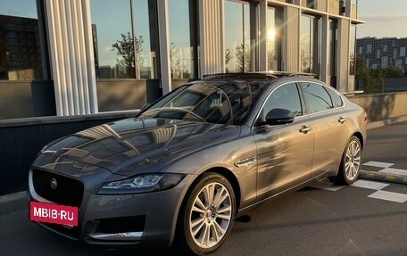 Jaguar XF II, 2019 год, 3 200 000 рублей, 2 фотография