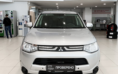 Mitsubishi Outlander III рестайлинг 3, 2013 год, 1 350 000 рублей, 2 фотография