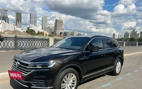 Volkswagen Touareg III, 2018 год, 6 200 000 рублей, 3 фотография