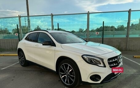 Mercedes-Benz GLA, 2019 год, 3 000 000 рублей, 2 фотография