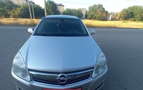 Opel Astra H, 2010 год, 800 000 рублей, 1 фотография