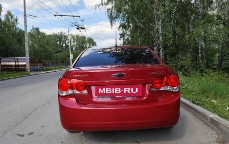 Chevrolet Cruze II, 2010 год, 680 000 рублей, 5 фотография