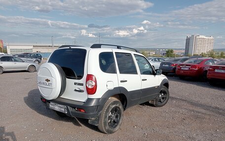 Chevrolet Niva I рестайлинг, 2016 год, 745 000 рублей, 2 фотография