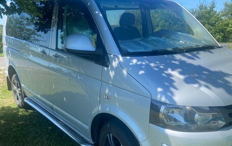 Volkswagen Transporter T5 рестайлинг, 2011 год, 1 799 999 рублей, 2 фотография