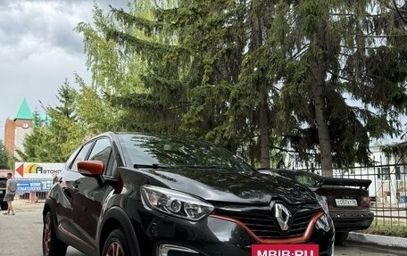 Renault Kaptur I рестайлинг, 2018 год, 1 770 000 рублей, 2 фотография