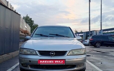 Opel Vectra B рестайлинг, 2000 год, 160 000 рублей, 2 фотография