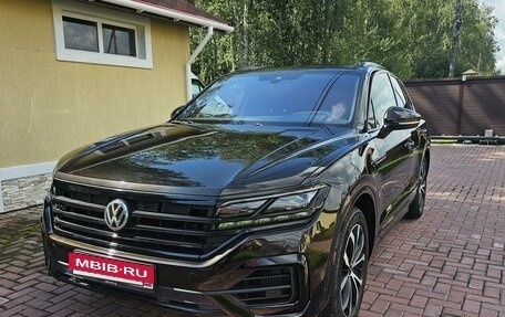 Volkswagen Touareg III, 2018 год, 4 950 000 рублей, 2 фотография