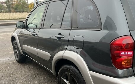 Toyota RAV4, 2003 год, 1 300 000 рублей, 10 фотография