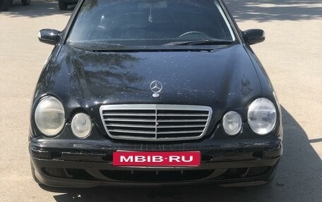 Mercedes-Benz E-Класс, 2000 год, 550 000 рублей, 2 фотография