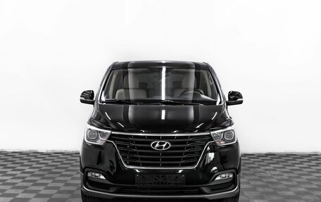 Hyundai H-1 II рестайлинг, 2019 год, 2 895 000 рублей, 2 фотография