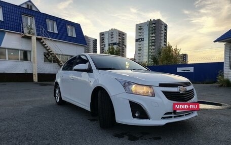 Chevrolet Cruze II, 2013 год, 830 000 рублей, 2 фотография