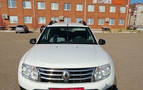 Renault Duster I рестайлинг, 2014 год, 1 250 000 рублей, 2 фотография