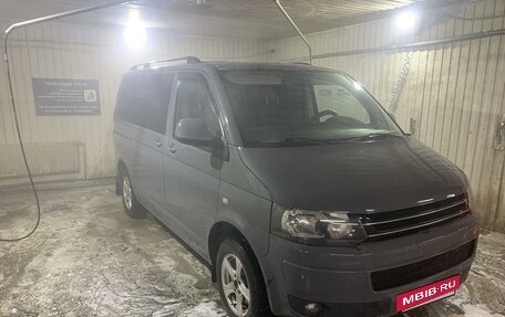 Volkswagen Caravelle T5, 2012 год, 1 850 000 рублей, 3 фотография