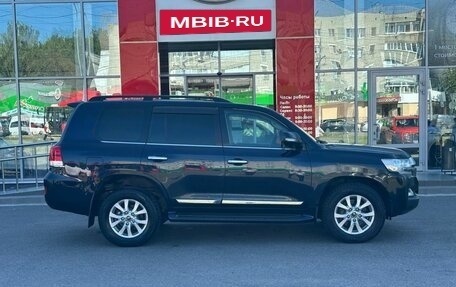 Toyota Land Cruiser 200, 2016 год, 5 499 000 рублей, 4 фотография