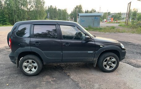 Chevrolet Niva I рестайлинг, 2012 год, 520 000 рублей, 2 фотография