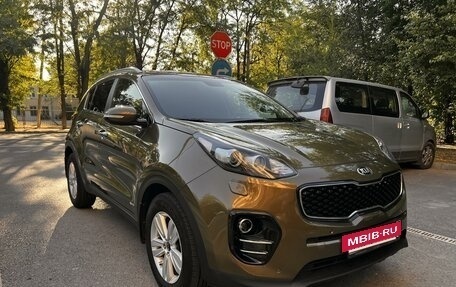 KIA Sportage IV рестайлинг, 2016 год, 2 199 000 рублей, 3 фотография