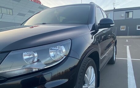 Volkswagen Tiguan I, 2012 год, 1 590 000 рублей, 2 фотография