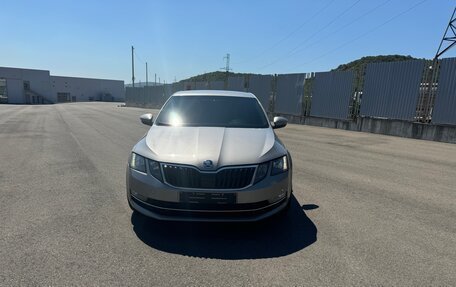 Skoda Octavia, 2017 год, 1 950 000 рублей, 2 фотография