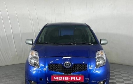 Toyota Yaris III рестайлинг, 2007 год, 480 000 рублей, 2 фотография