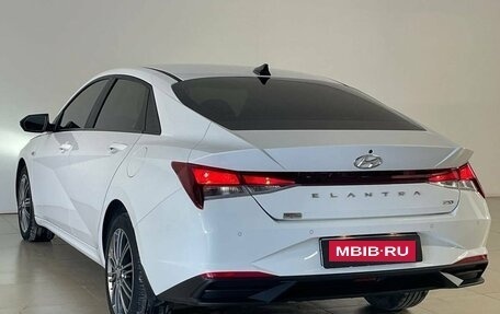 Hyundai Elantra, 2021 год, 2 375 000 рублей, 5 фотография